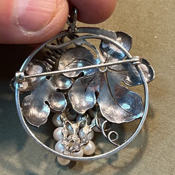 SOLD.Beautiful vintage sterling silver 925 pearl grape pin brooch and pendant - Picture 5 of 9